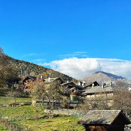 Meizon - La Montagna, Pila, Crevacol, Aosta E Valpelline Gignod 外观 照片