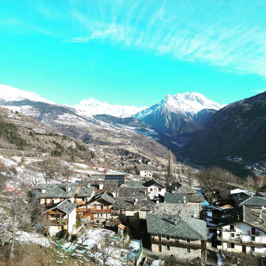 Meizon - La Montagna, Pila, Crevacol, Aosta E Valpelline Gignod 外观 照片